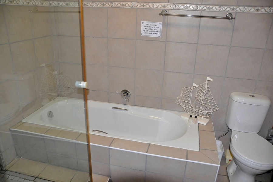 5 Bedroom Property for Sale in Tergniet Western Cape